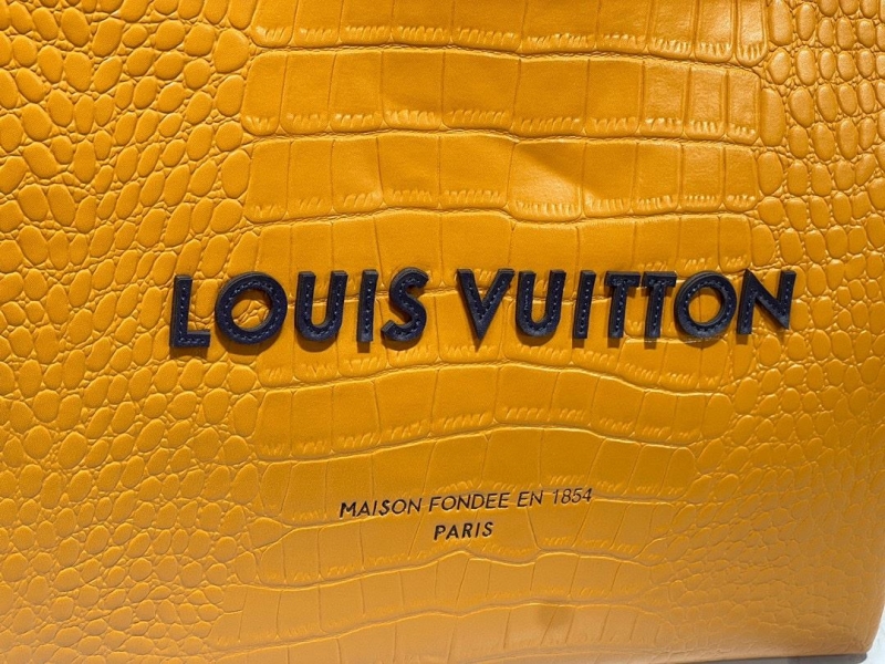 LV Shopping Bags